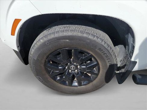 Used 2023 Nissan Frontier SV w/ Midnight Edition Package image 8