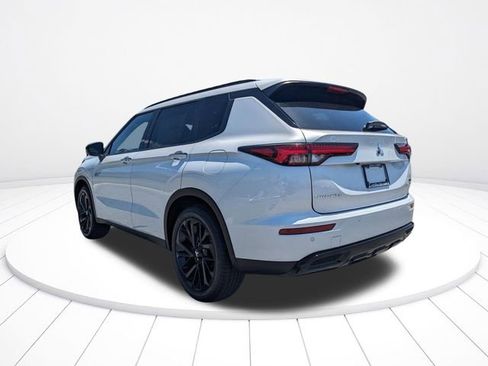 New 2025 Mitsubishi Outlander SEL Black Edition image 6