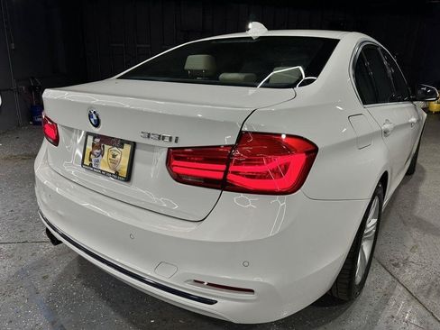 Used 2017 BMW 330i Sedan RWD image 6