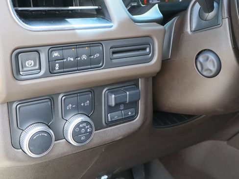 Certified 2021 GMC Yukon SLT w/ SLT Luxury Plus Package RWD image 13