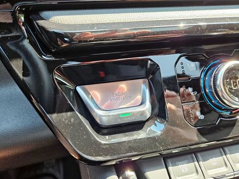 New 2026 GMC Sierra 3500 AT4 w/ AT4 Premium Plus Package AWD/4WD image 36