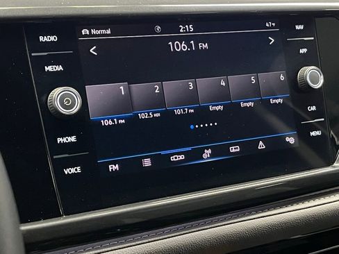 Used 2023 Volkswagen Taos SEL image 27