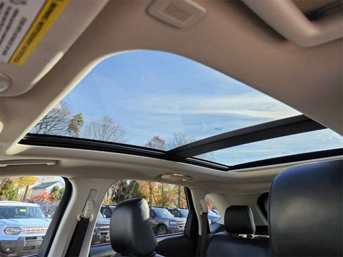 Certified 2022 Ford Edge SEL w/ Convenience Package image 20