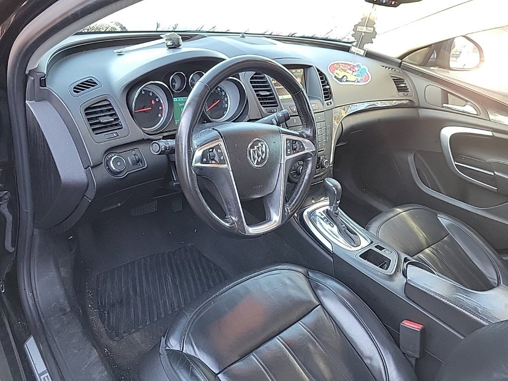 Used 2013 Buick Regal Premium FWD image 8