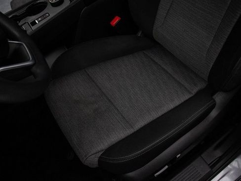 Used 2023 Nissan Rogue SV image 28