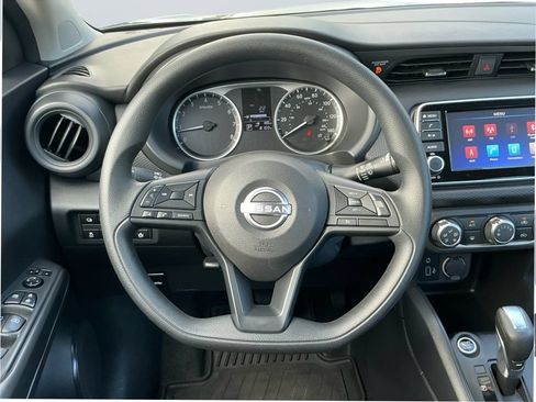 Used 2025 Nissan Kicks Play S FWD image 13