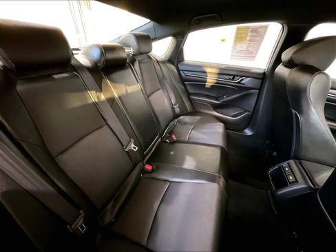 Used 2022 Honda Accord Sport image 16
