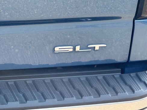 Used 2024 GMC Sierra 1500 SLT w/ SLT Premium Plus Package image 8