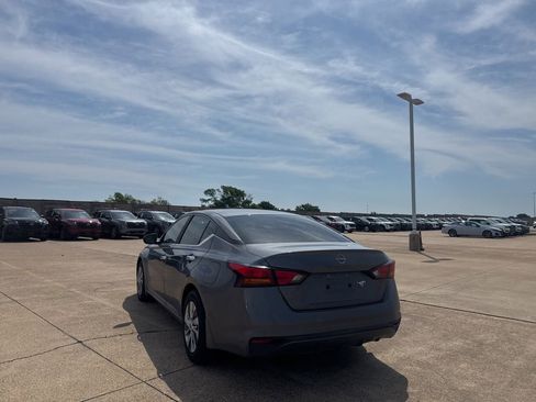 Certified 2024 Nissan Altima 2.5 S FWD image 17