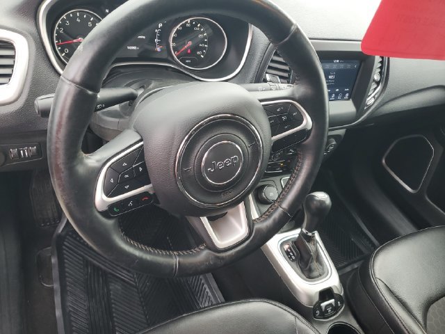 Used 2017 Jeep Compass Latitude w/ Popular Equipment Group AWD/4WD image 12