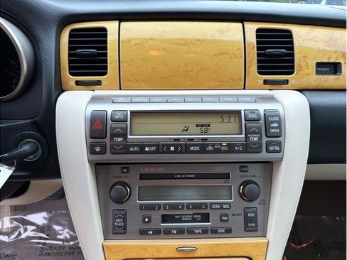 Used 2003 Lexus SC 430 Convertible RWD image 18