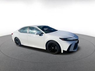 Used 2025 Toyota Camry SE video 2