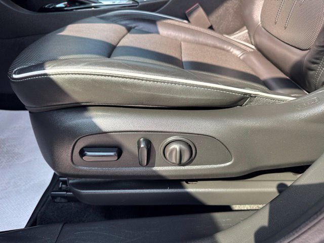 Used 2024 Buick Encore GX Avenir w/ Avenir Convenience Package AWD/4WD image 11