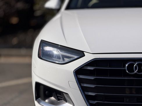 Used 2020 Audi A4 2.0T Premium w/ Convenience Package image 4