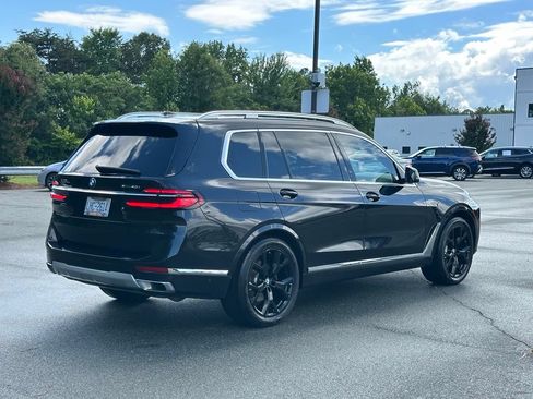 Used 2023 BMW X7 xDrive40i w/ Premium Package AWD/4WD image 8