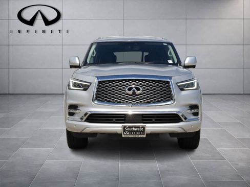Used 2019 INFINITI QX80 Luxe w/ 22" Wheel Package RWD image 2