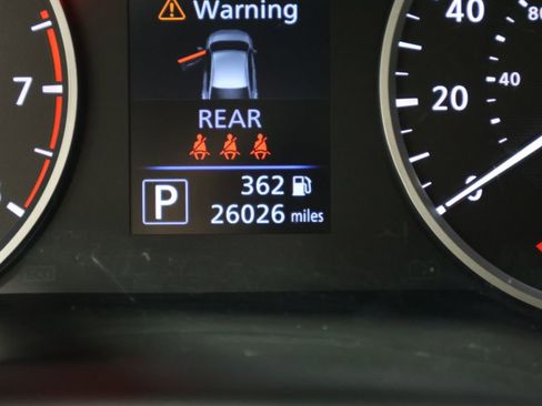 Used 2024 Nissan Sentra S image 37