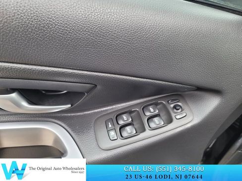 Used 2011 Volvo XC90 3.2 image 12