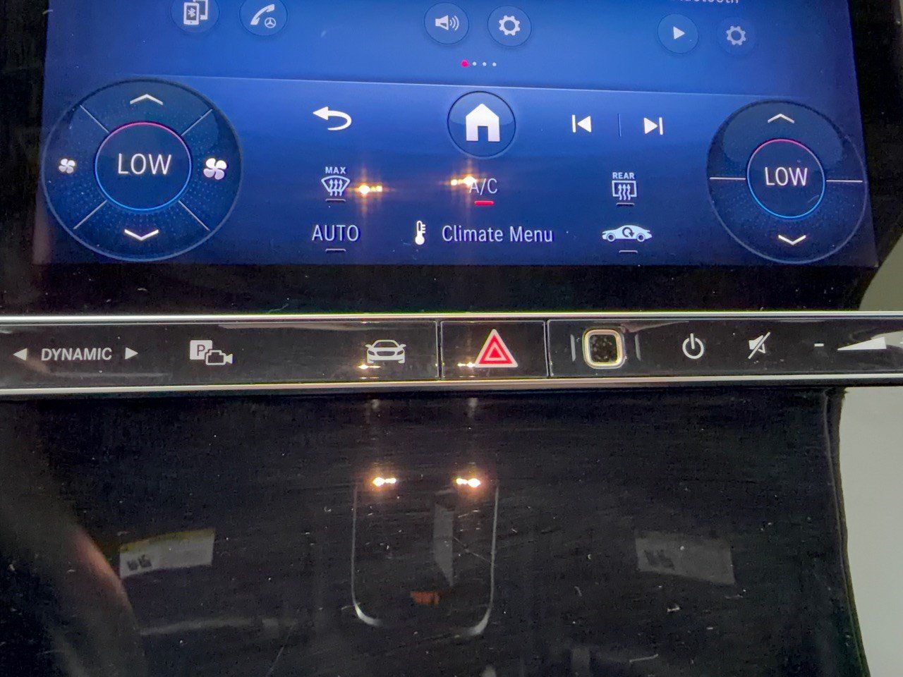 Used 2025 Mercedes-Benz GLC 300 image 22