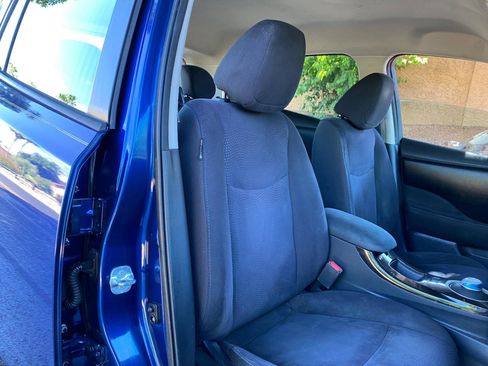 Used 2016 Nissan Leaf SV FWD image 47