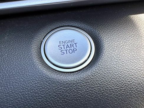 Used 2023 Hyundai Elantra SEL FWD image 22