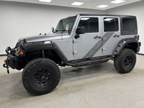 Used 2015 Jeep Wrangler Unlimited Sport w/ Quick Order Package 24S AWD/4WD image 5