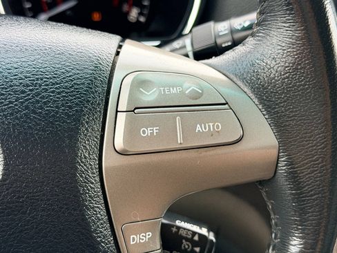 Used 2010 Toyota Highlander SE AWD/4WD image 39