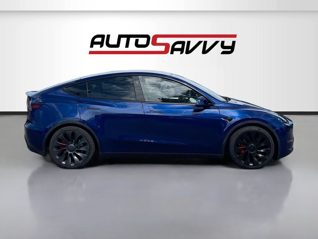 Used 2024 Tesla Model Y Performance AWD/4WD image 8