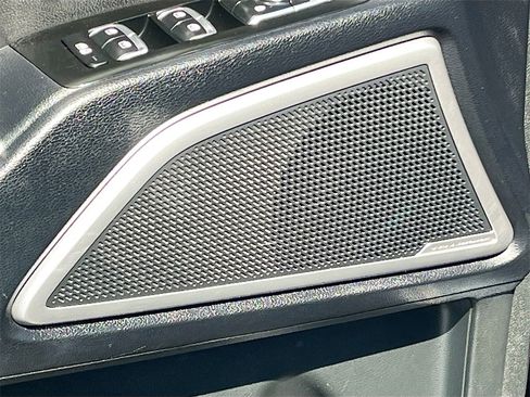 Used 2022 Kia Telluride EX w/ EX Premium Package image 19