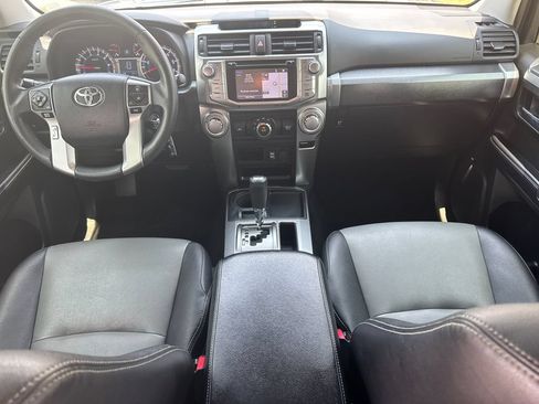 Used 2018 Toyota 4Runner SR5 Premium RWD image 22