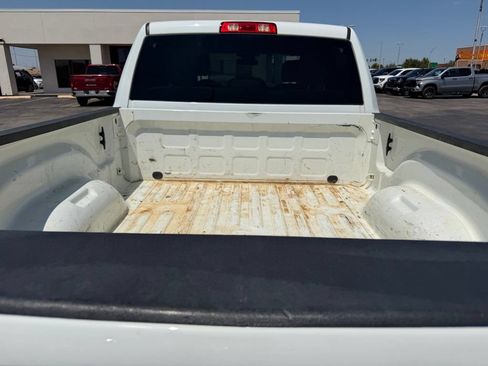 Used 2024 RAM 2500 Big Horn AWD/4WD image 16