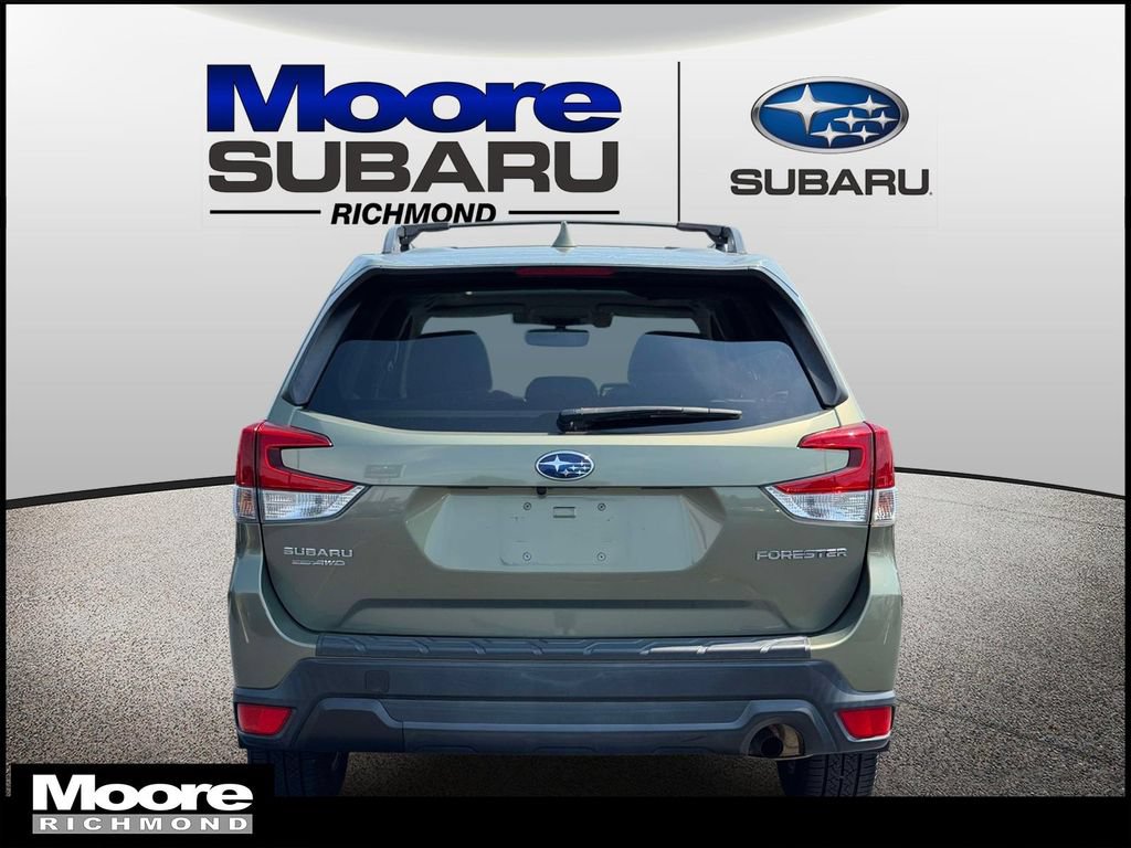 Used 2019 Subaru Forester Premium w/ All-Weather Package AWD/4WD image 4