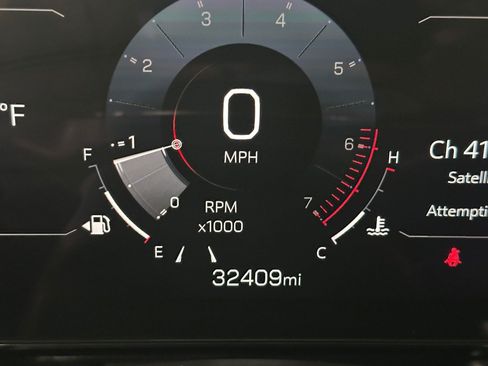 Used 2025 GMC Terrain Elevation FWD image 3