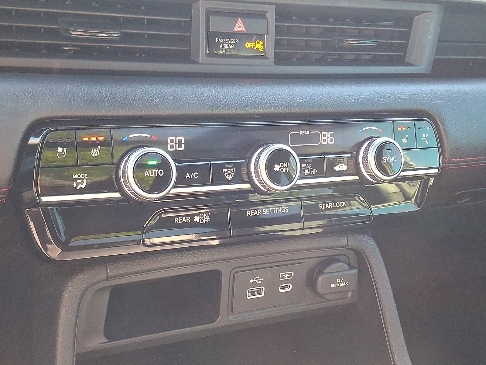 Used 2025 Honda Pilot Black Edition image 16