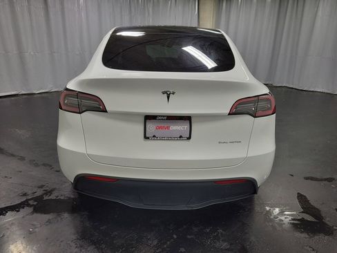 Used 2023 Tesla Model Y Long Range image 7
