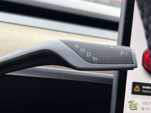 Used 2021 Tesla Model Y Long Range image 27