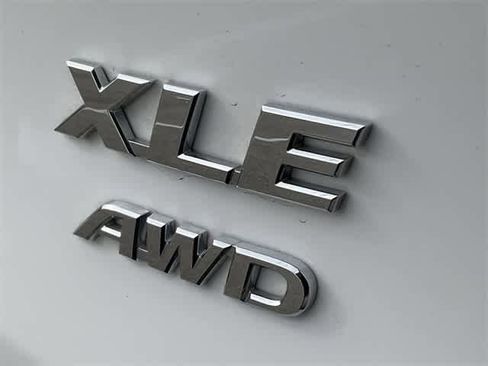 Used 2025 Toyota RAV4 XLE image 11