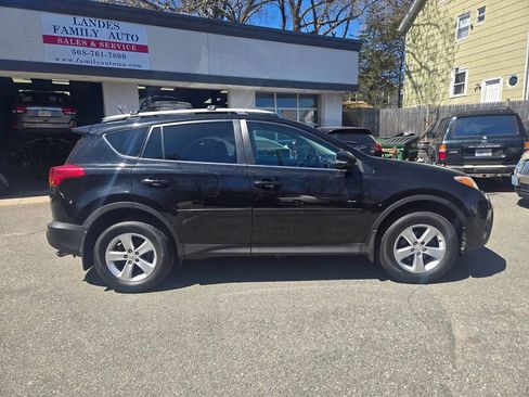 Used 2013 Toyota RAV4 XLE AWD/4WD image 5