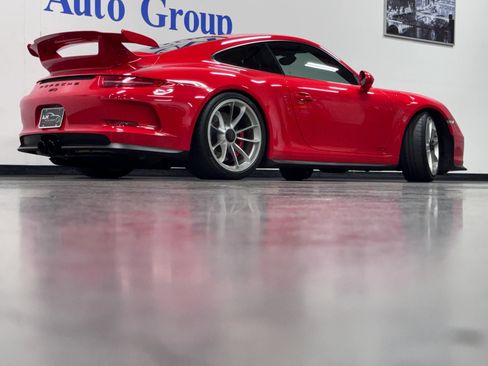 Used 2014 Porsche 911 GT3 RWD image 5