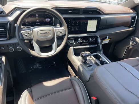 New 2026 GMC Sierra 1500 Denali w/ Denali Reserve Package AWD/4WD image 9