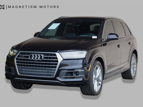 Used 2018 Audi Q7 3.0T Prestige w/ Prestige Package AWD/4WD image 4