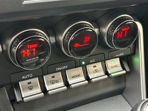 Used 2022 Toyota GR86 Premium image 19