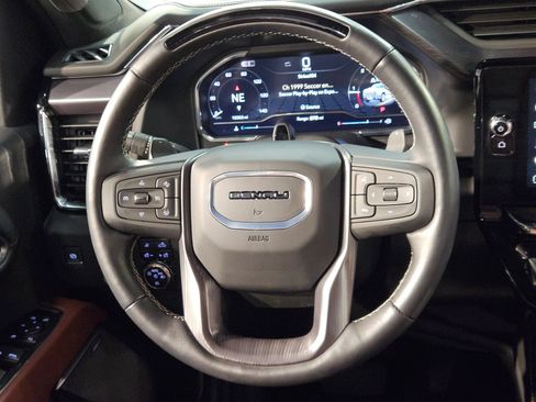 Used 2025 GMC Sierra 1500 Denali Ultimate AWD/4WD image 28
