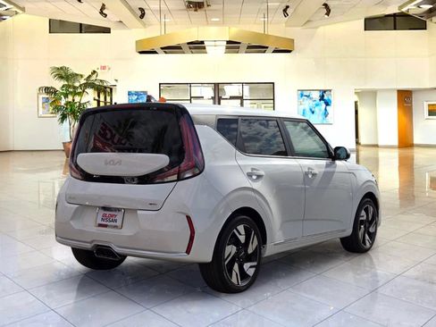 Used 2024 Kia Soul GT-Line FWD image 5