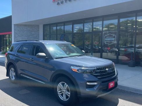 Used 2021 Ford Explorer XLT w/ Equipment Group 202A AWD/4WD image 1