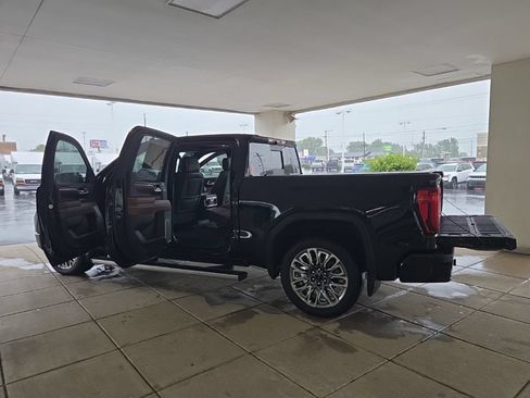 Used 2025 GMC Sierra 1500 Denali Ultimate AWD/4WD image 13
