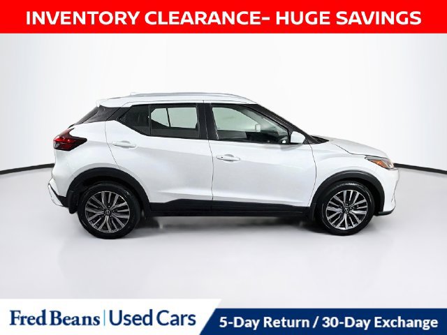 Certified 2023 Nissan Kicks SV FWD image 11