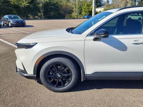 Certified 2024 Honda CR-V Sport image 2