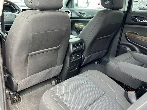 Used 2023 GMC Acadia SLE w/ Driver Convenience Package FWD image 38