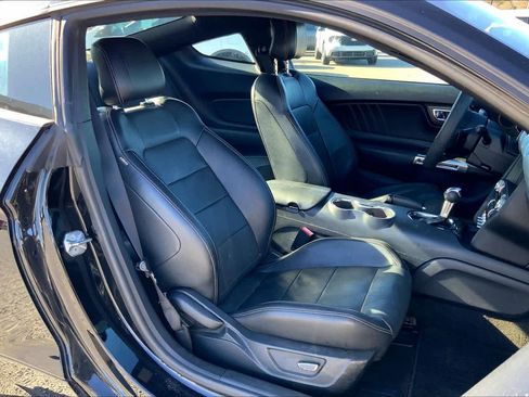 Used 2016 Ford Mustang GT Premium image 16